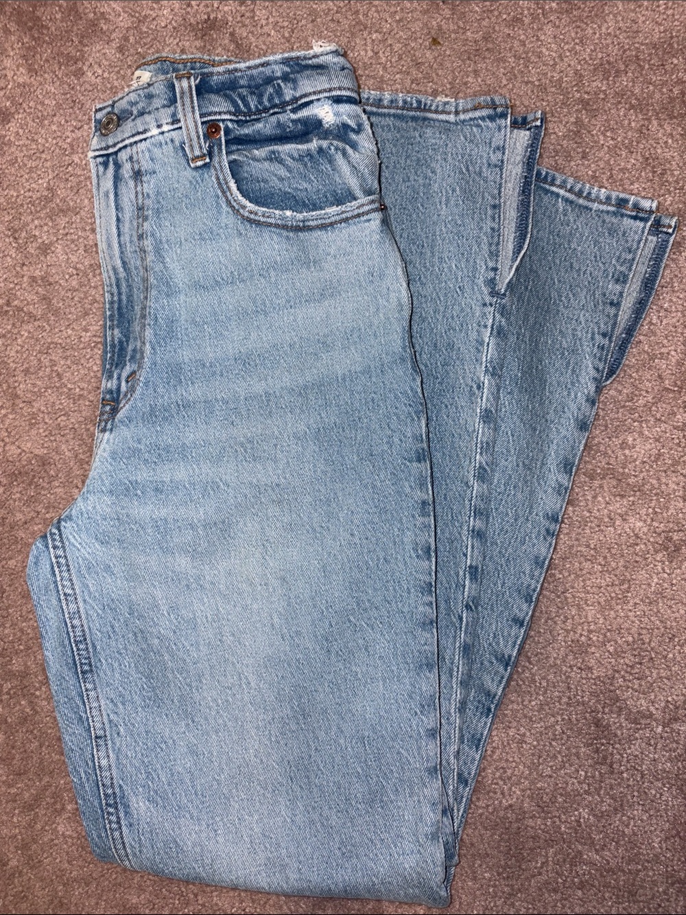 Abercrombie & Fitch 90s Straight Ultra High Rise Jeans - side cut out